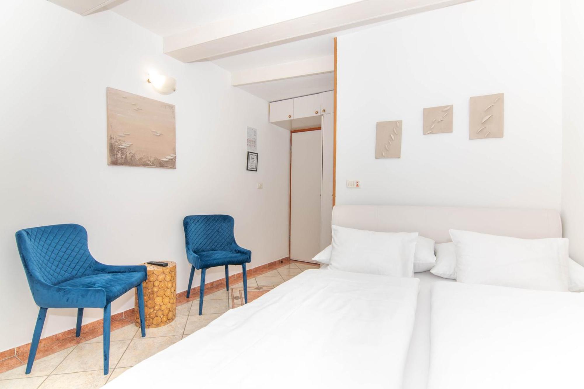 Bed and Breakfast Bed&Brekfast Donatella Pirano Esterno foto