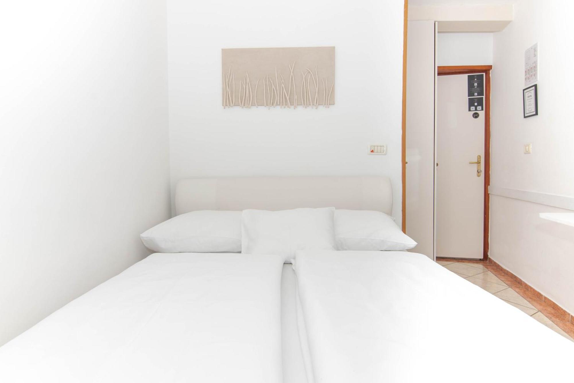 Bed and Breakfast Bed&Brekfast Donatella Pirano Esterno foto
